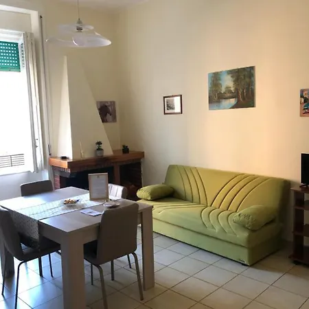 Comfort E Relax In Citta. Casa Vacanze Prisco Apartamento *